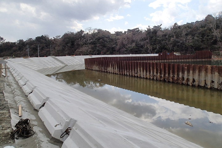 宮城県東松島市宮戸地内(苔ヶ浦工区外農地海岸災害復旧工事)