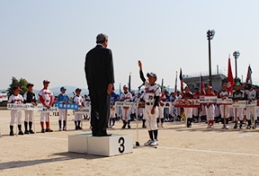 第3回山陽建設旗親善小学生ソフトボール大会の様子